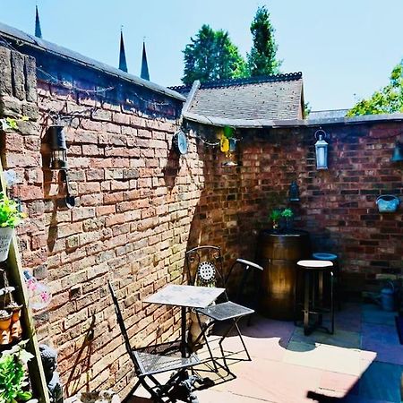 Vila Gaia Lichfield Exteriér fotografie