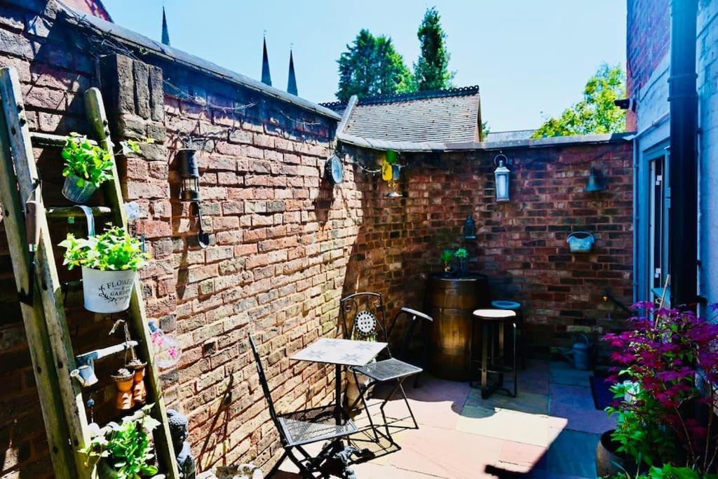 Vila Gaia Lichfield Exteriér fotografie