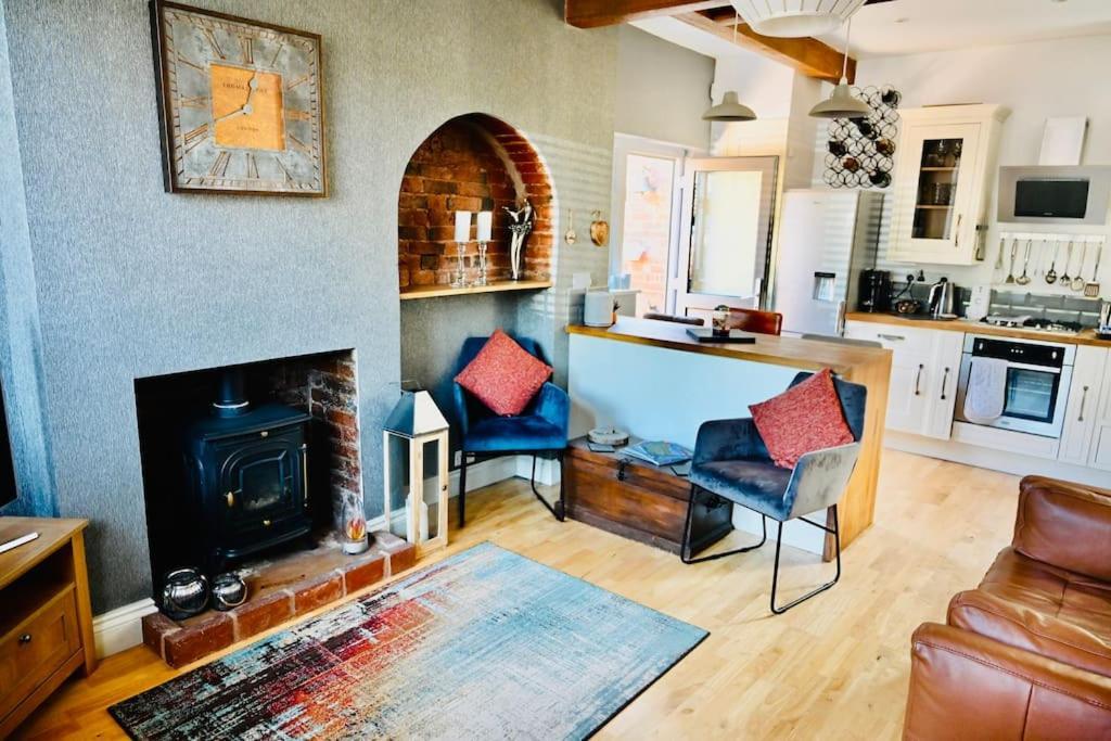 Vila Gaia Lichfield Exteriér fotografie